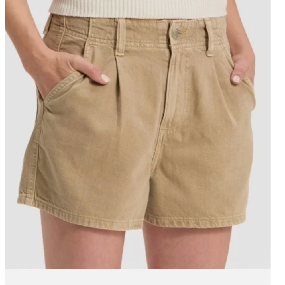 Universal Thread‎ Pleated Shorts Womens 6 Khaki Tan New With Tags